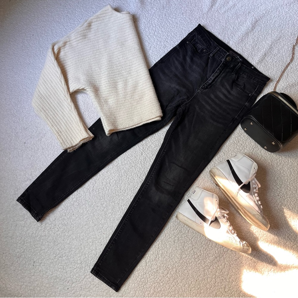 Stradivarius - High Rise Skinny Jeans